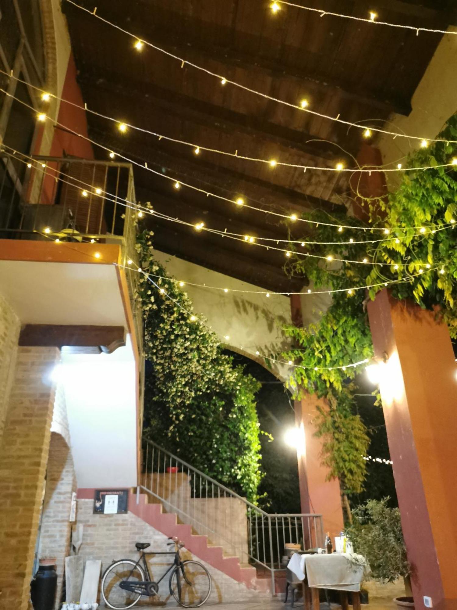 פוטנלאטו Agriturismo La Fattoria Del Boschetto מראה חיצוני תמונה