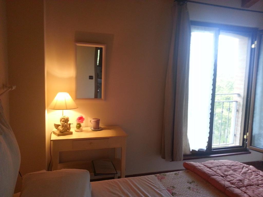 פוטנלאטו Agriturismo La Fattoria Del Boschetto מראה חיצוני תמונה