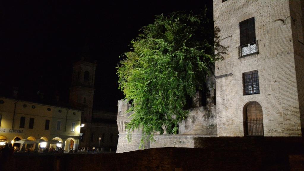 פוטנלאטו Agriturismo La Fattoria Del Boschetto מראה חיצוני תמונה