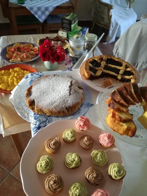 פוטנלאטו Agriturismo La Fattoria Del Boschetto מראה חיצוני תמונה