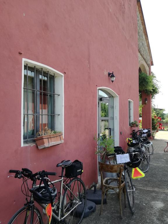 פוטנלאטו Agriturismo La Fattoria Del Boschetto מראה חיצוני תמונה
