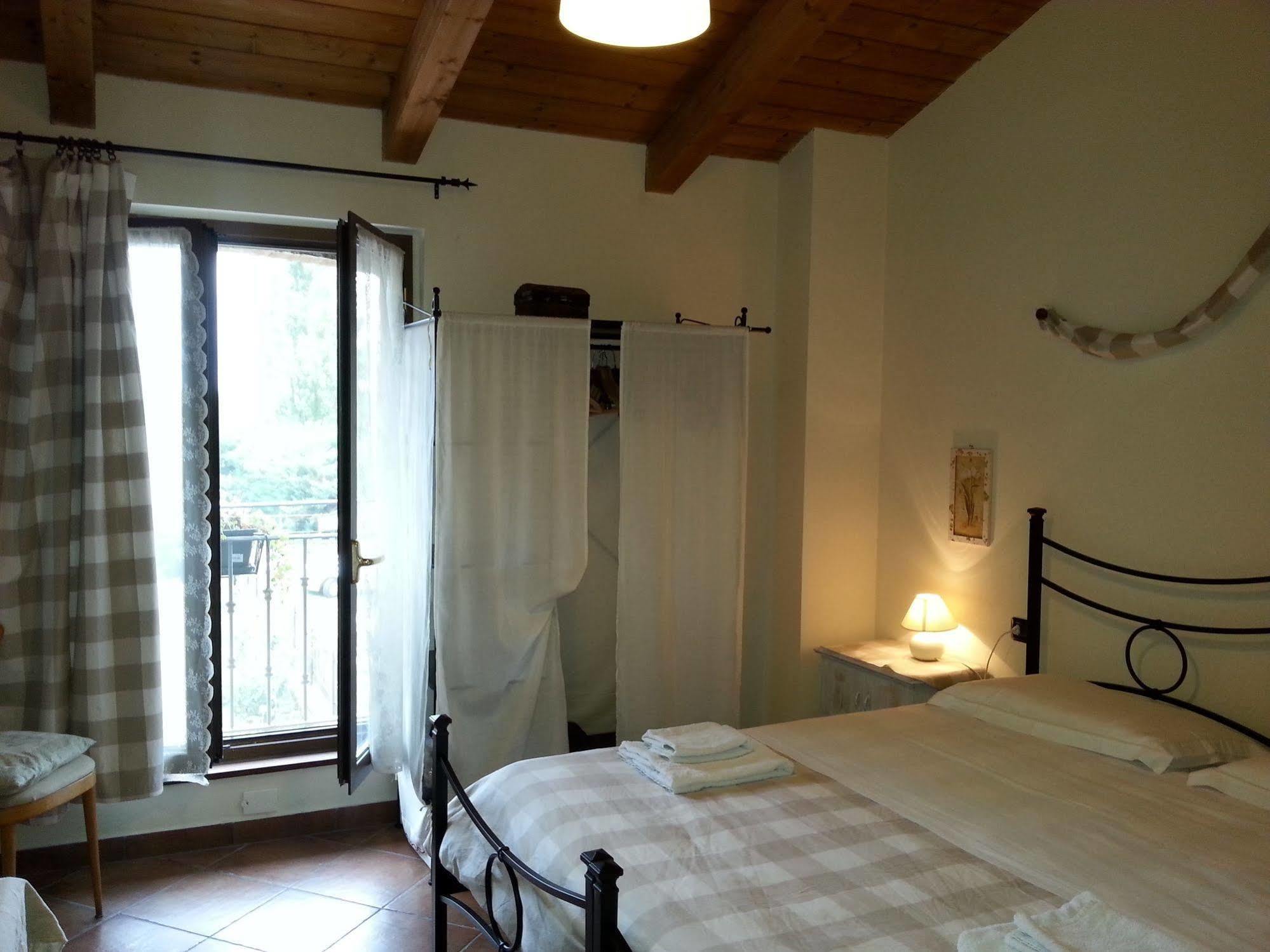 פוטנלאטו Agriturismo La Fattoria Del Boschetto מראה חיצוני תמונה